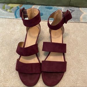 Maroon sandals